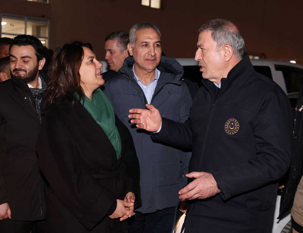 Millî Savunma Bakanı Hulusi Akar, Libya Dışişleri Bakanı Necla El-Menguş ile Görüştü