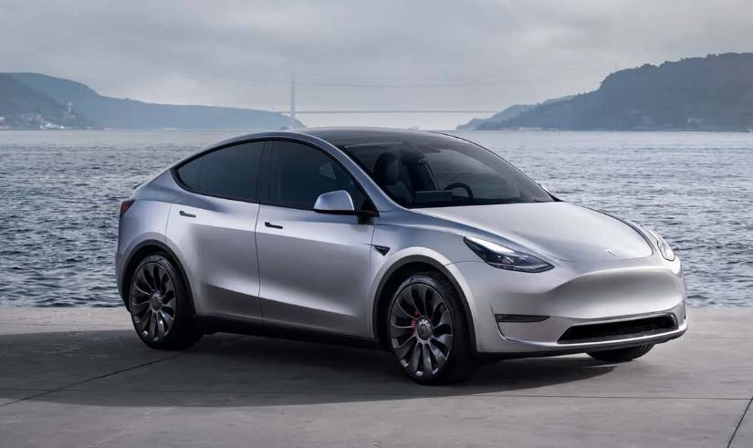 Sakarya’dan Tesla’ya Davet: Yeni Fabrika Türkiye’de Açılabilir